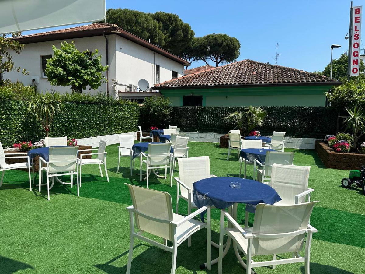 Hotel Bel Sogno Римини Екстериор снимка
