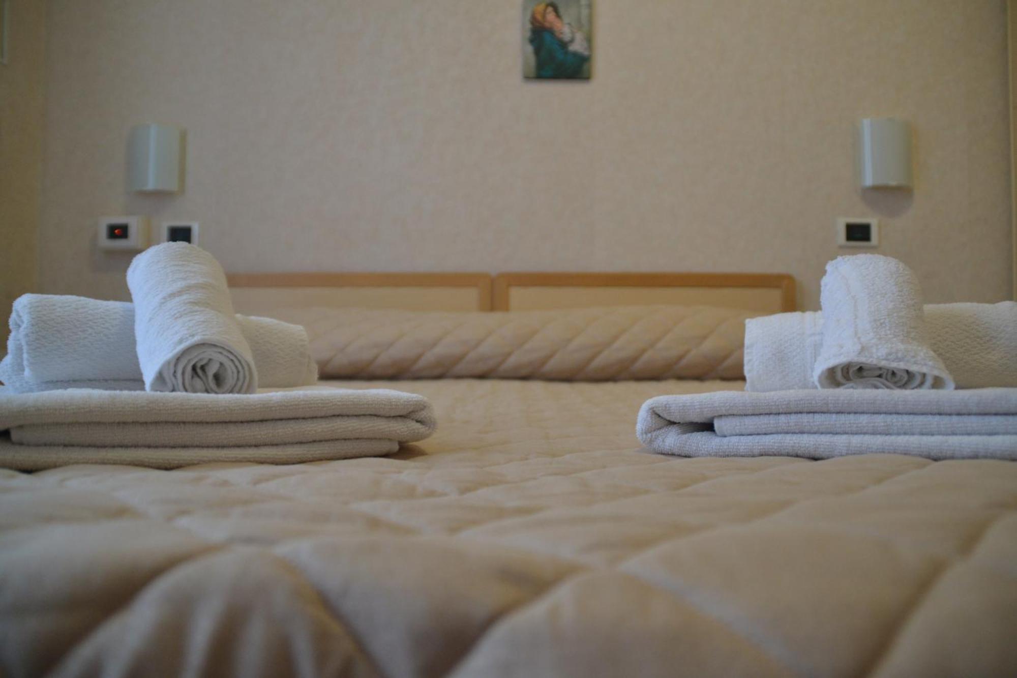 Hotel Bel Sogno Римини Екстериор снимка
