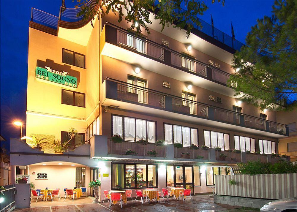 Hotel Bel Sogno Римини Екстериор снимка
