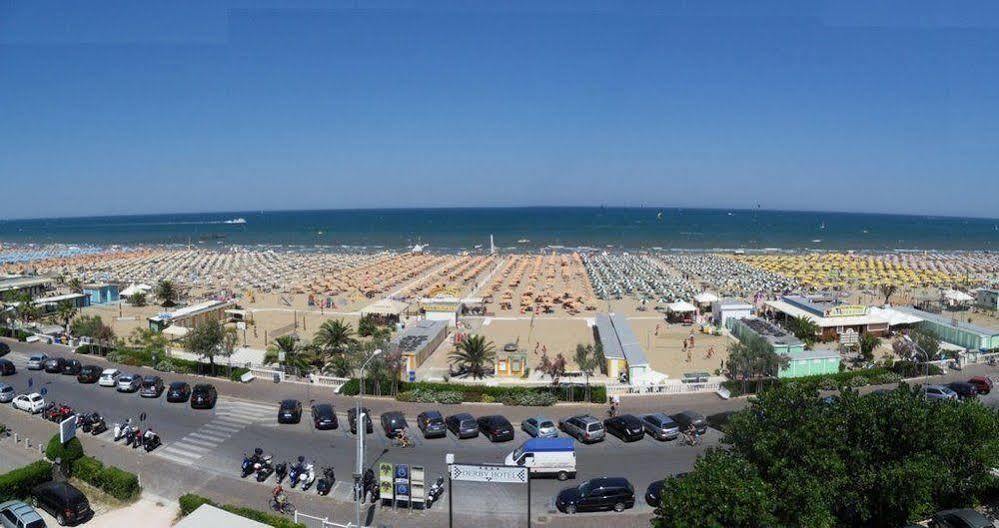 Hotel Bel Sogno Римини Екстериор снимка